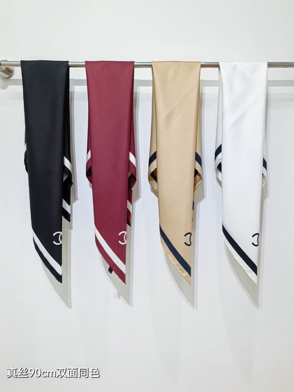 Chanel silk scarf 90X90cm E082546